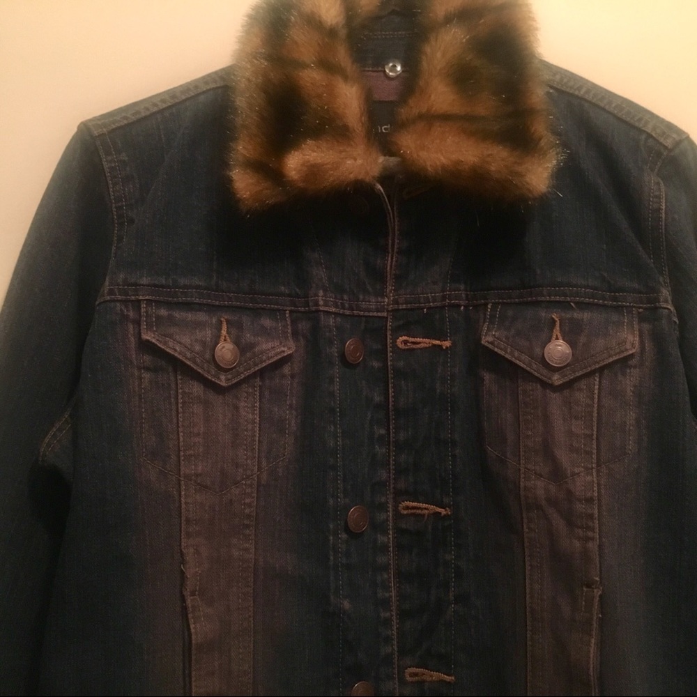 Jacket - Picture 4 of 8